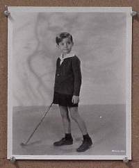 #005 SCOTTY BECKETT W/ GOLF CLUB candid 8x10 