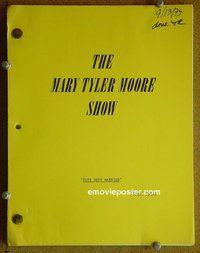 J258 MARY TYLER MOORE SHOW TV script 5/27/75 TV classic