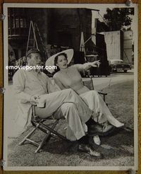 W463 JOHN WAYNE/MAUREEN O'HARA portrait vintage 8x10 still 1952