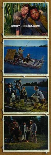 m155 ADVENTURES OF HUCKLEBERRY FINN 4 Eng/US color 8