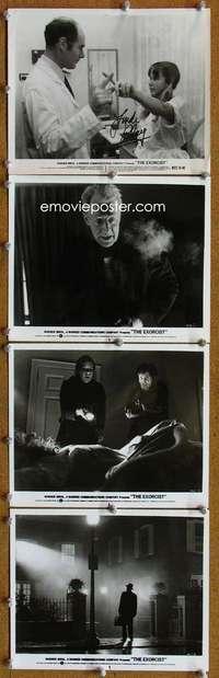 h926 EXORCIST 7 8x10s '74 Linda Blair signed movie still!