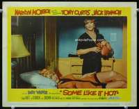 m769 SOME LIKE IT HOT movie lobby card #6 '59 Marilyn Monroe, Lemmon