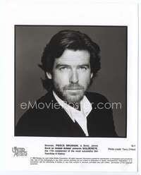 n197 GOLDENEYE 7.75x10 movie still '95 best Pierce Brosnan c/u!