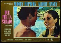 1o154 TWO FOR THE ROAD Italian photobusta '67 best close up of Audrey Hepburn & Albert Finney!