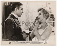 1r084 PRINCE & THE SHOWGIRL 8x10 '57Marilyn Monroe talks to Laurence Olivier holding hands to chin!