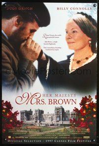 3p343 HER MAJESTY MRS. BROWN one-sheet '97 John Madden, Billy Connolly kisses Judi Dench's hand!