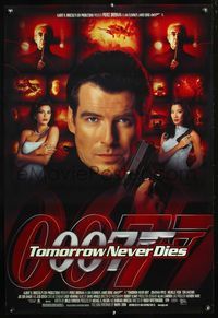 4m781 TOMORROW NEVER DIES DS 1sh '97 super close image of Pierce Brosnan as James Bond 007!