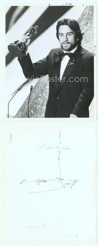 7b597 ROBERT DeNIRO 8x10 still '81 on stage accepting Best Actor Academy Award for Raging Bull!