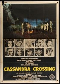 5h095 CASSANDRA CROSSING Italian 1p '76 Sophia Loren, Richard Harris, cool quarantined train image