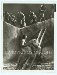 6a297 KING OF THE JUNGLE 8x10 still '33 natives look down at Buster Crabbe with lion in pit!