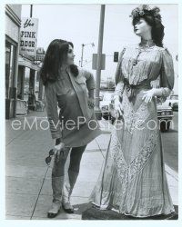 6a310 LARA LINDSAY deluxe 8x10 still '60s pretty actress on street admiring mannequin's dress!