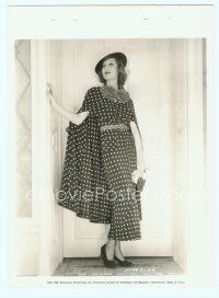 6m327 LORETTA YOUNG key book still '35 full-length portrait modeling a costume for The Crusades!