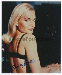 6s372 SHIRLEY EATON signed color 8x10 REPRO still '90s sexy portrait of the Golden Girl!