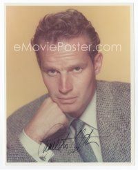 6s275 CHARLTON HESTON signed color 8x10 REPRO still '90s great portrait with head resting on hand!