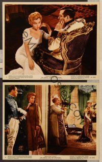 7t256 PRINCE & THE SHOWGIRL 3 color 8x10 stills '57 Laurence Olivier sits with Marilyn Monroe!