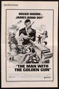 2m163 MAN WITH THE GOLDEN GUN pressbook '74 art of Roger Moore as James Bond by Robert McGinnis!