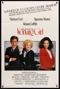 7g977 WORKING GIRL int'l 1sh '88 Harrison Ford, Melanie Griffith in New York City!