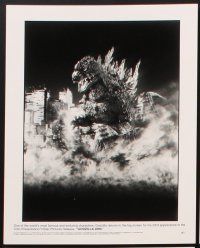 8k692 GODZILLA 2000 presskit '99 Gojira ni-sen miraniamu, great rubbery monster close up!