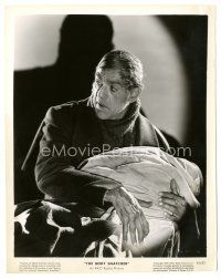 9r119 BODY SNATCHER 8x10 still '45 great close up of Boris Karloff holding body!