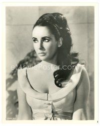 9r220 ELIZABETH TAYLOR 8x10 still '63 great sexy waist-high close up from The V.I.P.s!