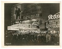 9r389 JAZZ SINGER candid 8x10 still '27 theater front showing the movie with giant poster!