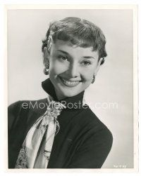 9r671 SECRET PEOPLE English 8x10 still '52 smiling c/u of young Audrey Hepburn by Jack Dooley!