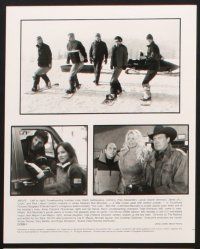 1x910 OUT COLD presskit w/ 5 stills '01 Jason London, Lee Majors, Zach Galifianakis!