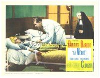 4d555 LA VERITE LC '61 nun watch doctor examine sexy Brigitte Bardot in hospital!