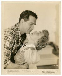 7j661 EGG & I 8x10 still '47 romantic close up of Claudette Colbert & Fred MacMurray!