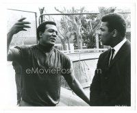 1h581 JIM BROWN/MUHAMMAD ALI 8x10 still '68 close up of the famous football & boxing stars!