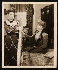 2r888 KLONDIKE KATE 2 8x10 stills '43 directed by William Castle, sexy Ann Savage & Tom Neal!