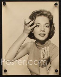 2r765 NATALIE WOOD 3 8x10 stills '50s head and shoulders smiling portraits and applying makeup!