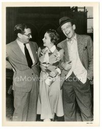 2x243 EASTER PARADE candid 8x10 still '48 c/u of Judy Garland between Fred Astaire & Irving Berlin!