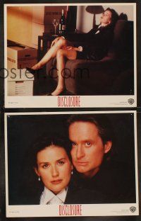 5c132 DISCLOSURE 8 LCs '94 Michael Douglas, sexy Demi Moore, directed by Barry Levinson!