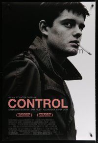 5y180 CONTROL DS 1sh '07 biography of Joy Division's lead singer Ian Curtis, Sam Riley smoking!