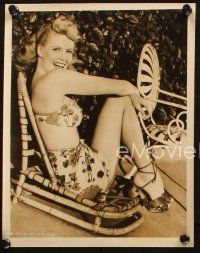 6j941 JANIS CARTER 2 8x10 stills '40s full-length in swimsuit relaxing on chair & table at pool!