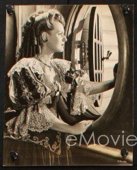 6j764 MAUREEN O'HARA 4 8x10 stills ''30s-40s from Spanish Main, two by Bachrach!