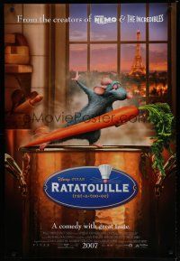 6m670 RATATOUILLE advance DS 1sh '07 Patton Oswalt, great image of mouse w/carrot!