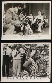 8a626 SATCHMO THE GREAT 6 8x10 stills '57 images of Louis Armstrong playing his trumpet & singing!