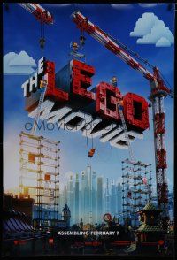 8j434 LEGO MOVIE teaser DS 1sh '14 cool image of title assembled w/cranes & plastic blocks!