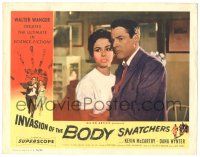 8p602 INVASION OF THE BODY SNATCHERS LC '56 best close up of scared Kevin McCarthy & Dana Wynter!