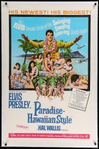 9f256 PARADISE - HAWAIIAN STYLE linen 1sh '66 Elvis Presley on the beach with sexy tropical babes!