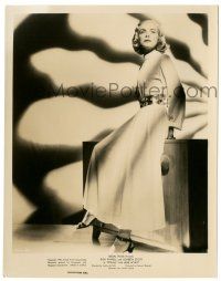 1m723 PITFALL 8x10.25 still '48 incredible full-length seated portrait of sexy Lizabeth Scott!