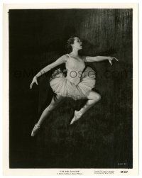 1m749 RED DANUBE 8x10.25 still '49 wonderful image of ballerina Janet Leigh dancing in mid-air!