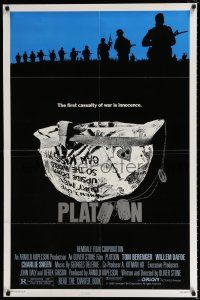 1p667 PLATOON 1sh '86 Oliver Stone directed, Tom Berenger, Willem Dafoe, Vietnam War!