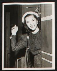 1x842 ANN RUTHERFORD 4 6.75x8.5 stills '30s wonderful portraits of the star in train station!