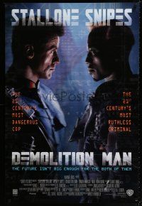 1z220 DEMOLITION MAN int'l DS 1sh '93 Stallone as most dangerous cop & criminal Wesley Snipes!