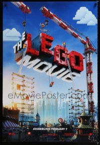 1z459 LEGO MOVIE teaser DS 1sh '14 cool image of title assembled w/cranes & plastic blocks!