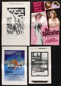 2a086 LOT OF 33 UNCUT PRESSBOOKS '60s-70s great advertising images from a variety of movies!