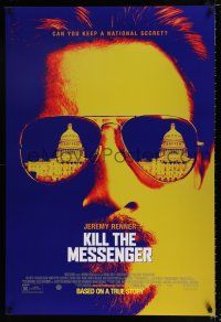 2m453 KILL THE MESSENGER DS 1sh '14 cool image of Jeremy Renner with Capitol in sunglasess!